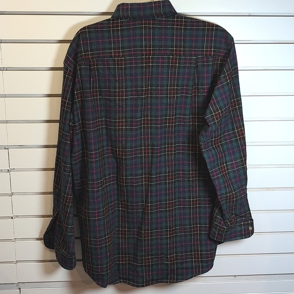 Pendleton Lodge Plaid 100% Virgin Wool Button Down Plaid Shirt Size M EUC - Picture 3 of 6